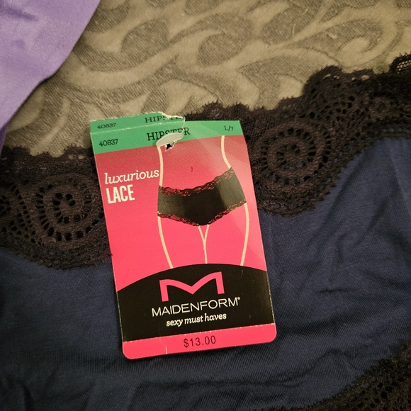 NWT 4 Pack Maidenform Panties - Size 7/Lg - Picture 2 of 6
